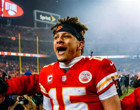 Patrick Mahomes: The NFL’s Most Valuable Headband – Grand Headbands