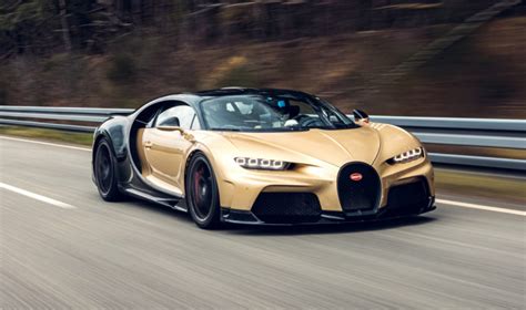 Photos: 2022 Bugatti Chiron Super Sport in New Colors - Gold and Black - GTspirit