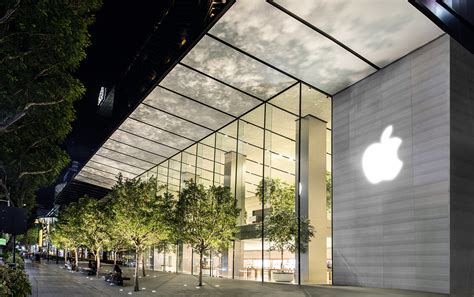 Apple Store in Singapore: structural glazing façade - seele