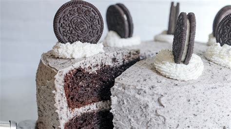 Easy Oreo Cake Recipe