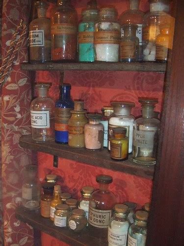 Holmes medicine cabinet | Upstairs at the Sherlock Holmes pu… | Flickr