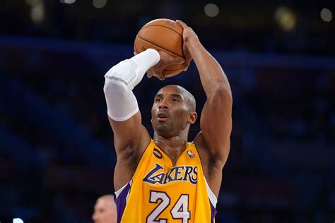 Lakers set to immortalize Kobe Bryant with statue unveiling | Marca