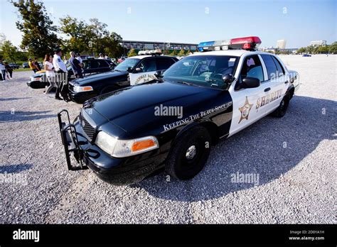 Ford crown victoria police interceptor hi-res stock photography and ...