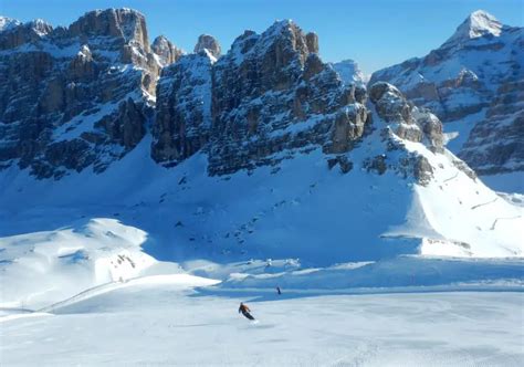 Dolomites Ski Resorts Italy | Dolomites Ski Lifts, Terrain, Maps & Tickets