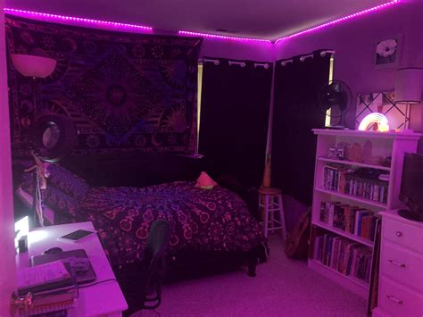 LED strip lights and stuff from amazon lmao Cute Bedroom Ideas, Room Ideas Bedroom, Awesome ...