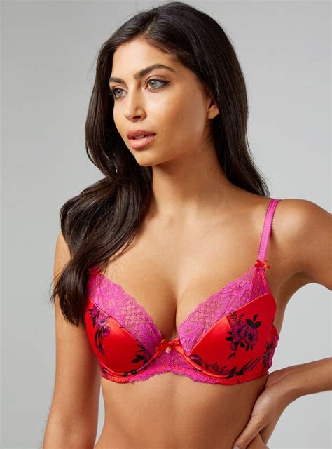 Boux Avenue Up To 50% Off Sale - Lingerie, Bras, Nightwear, Swimwear & PJ's at Boux Avenue