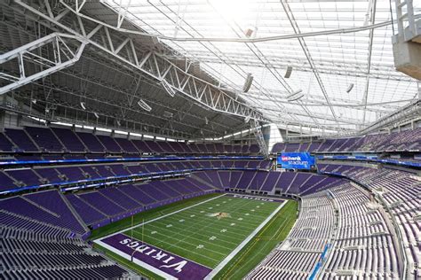 how many seats in new vikings stadium | Brokeasshome.com