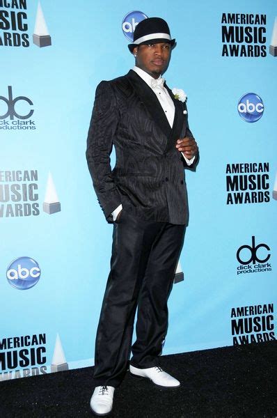 Ne-Yo Picture 1 - 2008 American Music Awards - Press Room