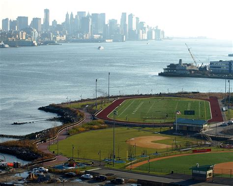 Weehawken Waterfront Park on the Hudson River, New Jersey | Flickr