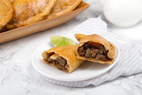 Peruvian Empanadas Recipe: Golden Brown Juicy Beef Parcels