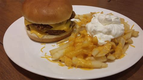 Chicken fried steak sandwich. : r/shittyfoodporn