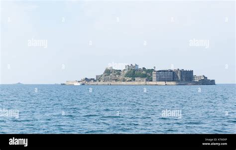 Abandoned island of Gunkanjima Stock Photo - Alamy