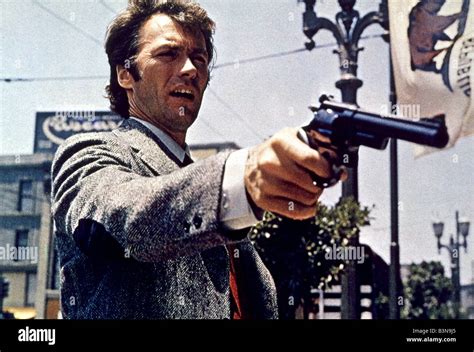 DIRTY HARRY 1971 Warner film with Clint Eastwood Stock Photo: 19522893 ...