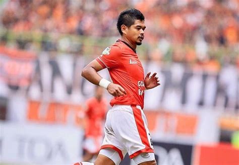 Tips Bambang Pamungkas Memiliki Sundulan Mematikan : Okezone Bola