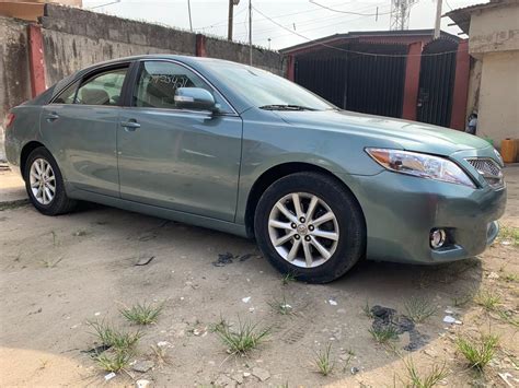 Tokunbo 2010 Toyota Camry XLE With 4 Plugs Engine Available At 2.850m ...