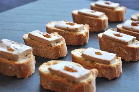 Petits fours - French Duck Foie Gras on toast 28pcs | Monsieur CHATTÉ