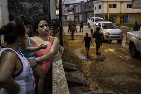 Équateur : face à la violence des gangs, Guayaquil se claquemure