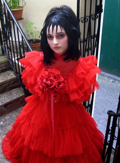 Lydia cosplay Beetlejuice Beetlejuice Halloween Costume, Beetlejuice Wedding, Family Halloween ...