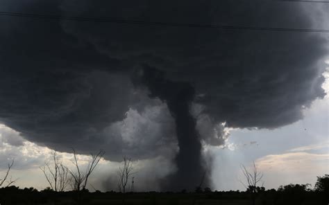 Photo of massive Kansas tornado captured by pilot - Telegraph