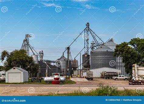 Farm Produce Storage System. Complex Modern Grain Elevator Editorial ...