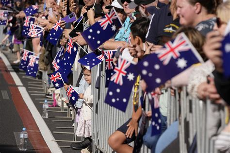 Australia, New Zealand honor their fallen soldiers on Anzac Day | The Times of Israel