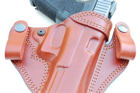 Best IWB Holsters: 2022 Buyer’s Guide - Gun Mann