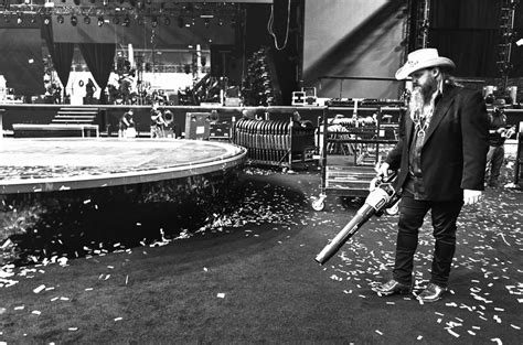 Chris Stapleton Cleans Up After the 2023 ACM Awards: Photo