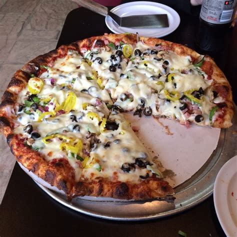 The 20 Pizza Places In Indiana You Have To Try At Least Once