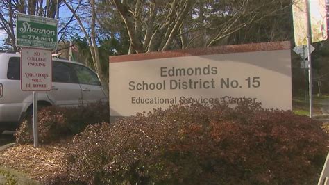 Edmonds Schools District votes to pass reduced educational program amid budget crisis