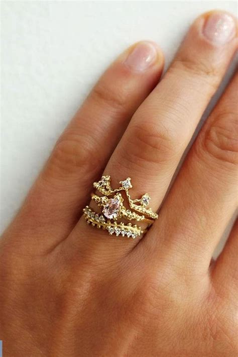 27 Unique Engagement Rings That Will Make Her Happy | Stylish ...