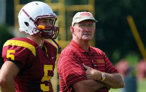 At 70, Ray Perkins Returns to Coach at Junior College - The New York Times