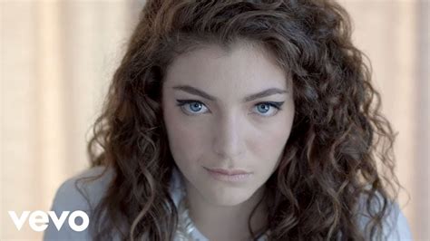 Lorde - Royals (US Version) - YouTube Music