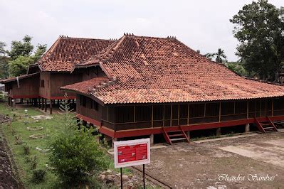 Bagian Dalam Rumah Limas Di Museum Balaputera Dewa Palembang ...