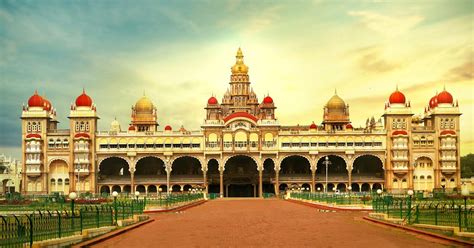 10 Most Splendid Royal Palaces in India | Trawell.in Blog