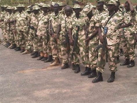 Nigerian Soldiers’ Uniform To Have A New Look [SEE] » Naijaloaded