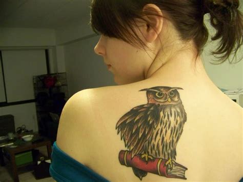 Owl-Back-Tattoo-Design-For-Teenager-Girls | Cute owl tattoo, Owl tattoo design, Tattoo designs