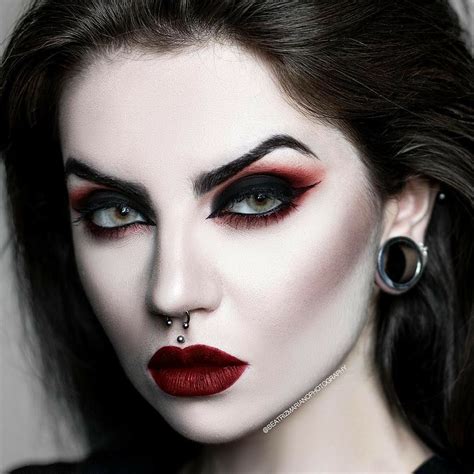 Pin by Becca Peters on Beatriz Mariano-Model-Photography | Halloween ...