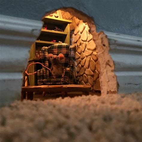 Finally, the mouse house is in the wall! | Tiny house blog, Miniatures, Miniature rooms