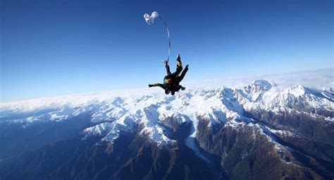 Skydive in New Zealand: Top 12 Spots for an Awesome Experience