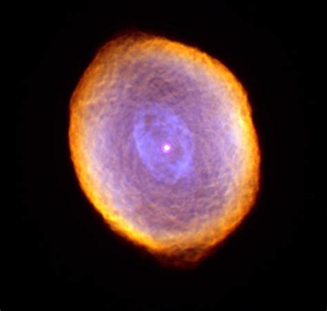 Classic Hubble Image of Planetary Nebula IC 418