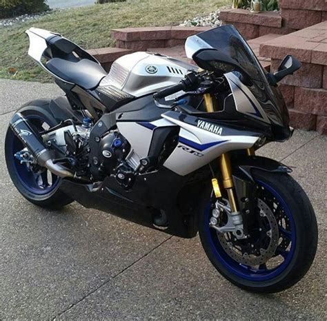 Yamaha R1M | Motorcross bike, Custom sport bikes, Super bikes