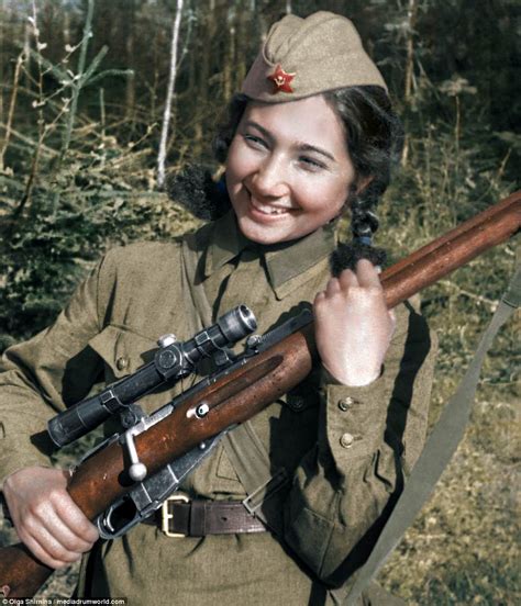 Colourised photos show Russia’s female snipers of WW2 | Daily Mail Online