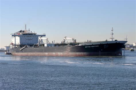 Iranian boats 'try to seize British oil tanker' but are repelled by ...