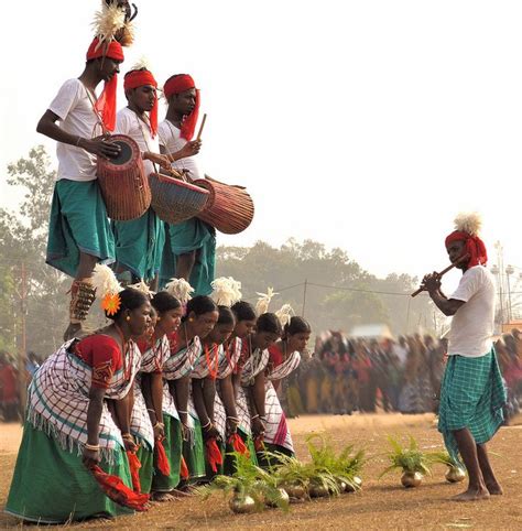 Santhali Folk Dance ~ Poush Mela Dec 25-2013, Santiniketan, West Bengal, India | Dance of india ...