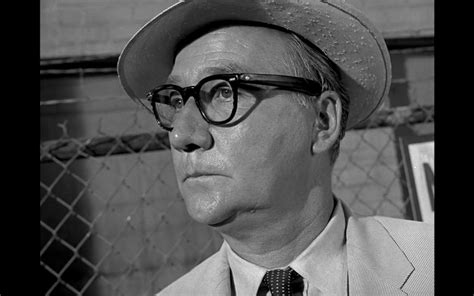 Edward Andrews