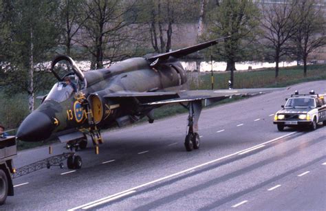 Saab 37 Viggen on a Road Base : r/aviation