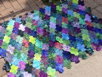 22 Hexis ideas | english paper piecing quilts, hexie quilt, hexagon patchwork