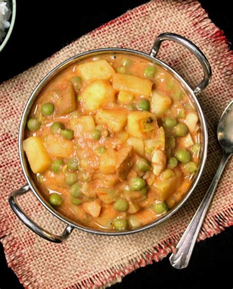 Peas Potato Curry - Holy Cow Vegan