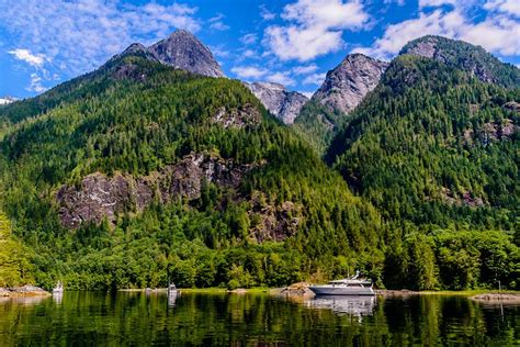 Princess Louisa Inlet Adventures | West Coast Wilderness Lodge