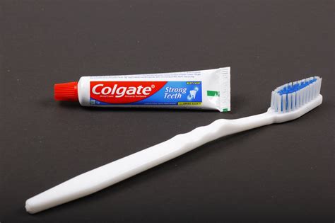 Colgate Hotel Tooth Paste, Packaging Size: Small, Rs 4.50 /unit | ID: 8067696612